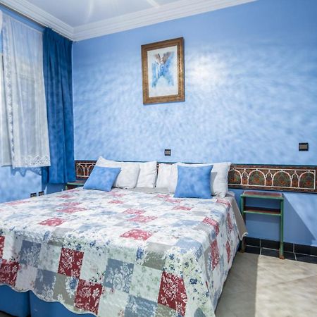 Hotel Tarek شفشاون المظهر الخارجي الصورة