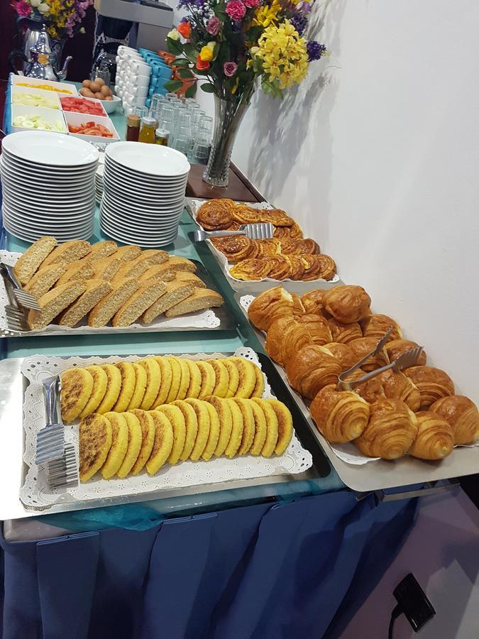 Hotel Tarek شفشاون المظهر الخارجي الصورة