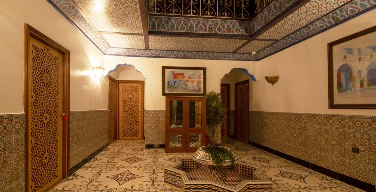 Hotel Tarek شفشاون المظهر الخارجي الصورة