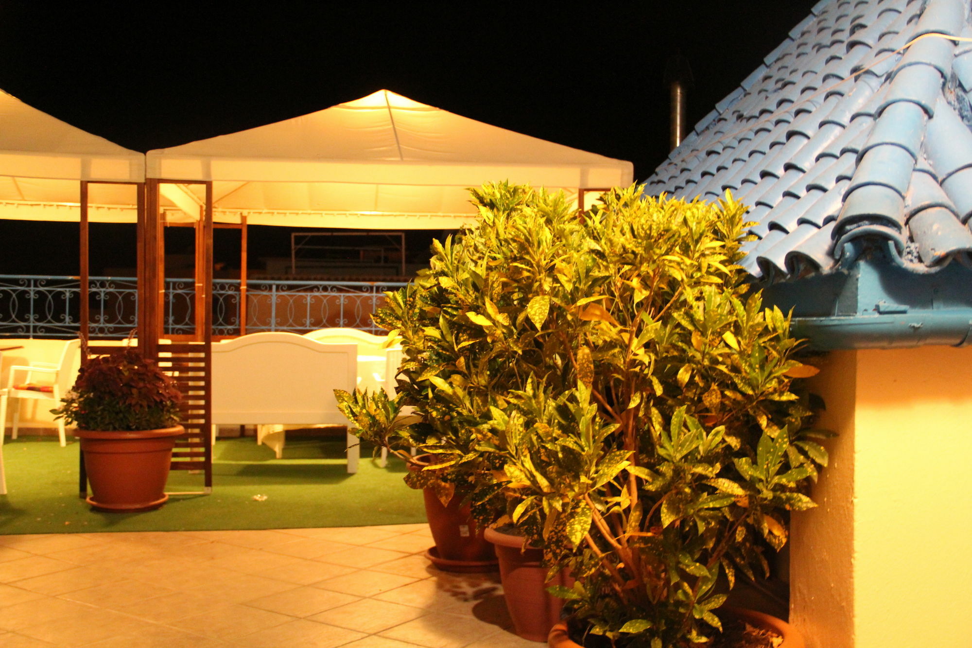 Hotel Tarek شفشاون المظهر الخارجي الصورة